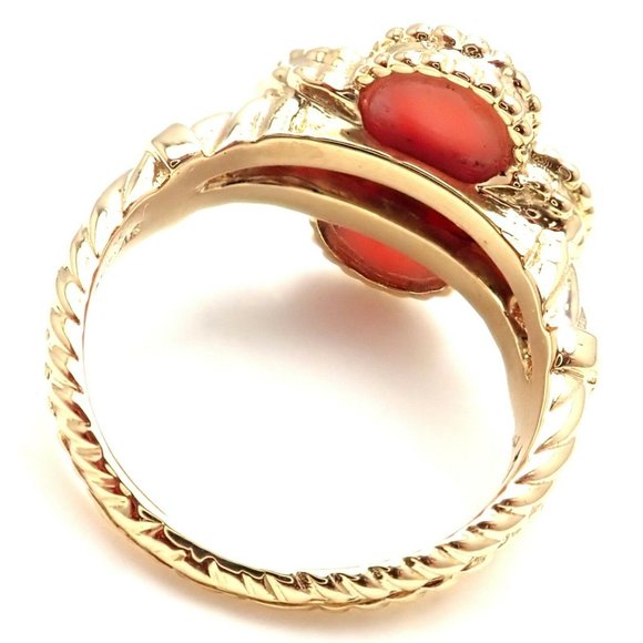 Rare! Authentic Van Cleef & Arpels Alhambra 18k Yellow Gold Coral Diamond Ring - Picture 2 of 10